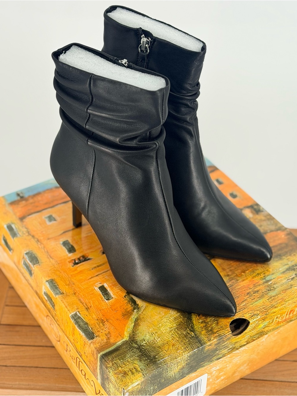New BELLA VITA Black Women's Pointed-Toe Ankle Boots SIZE 9M RETAIL $125